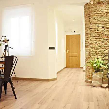 Antares Edificio Centrico De 1800 Apartament